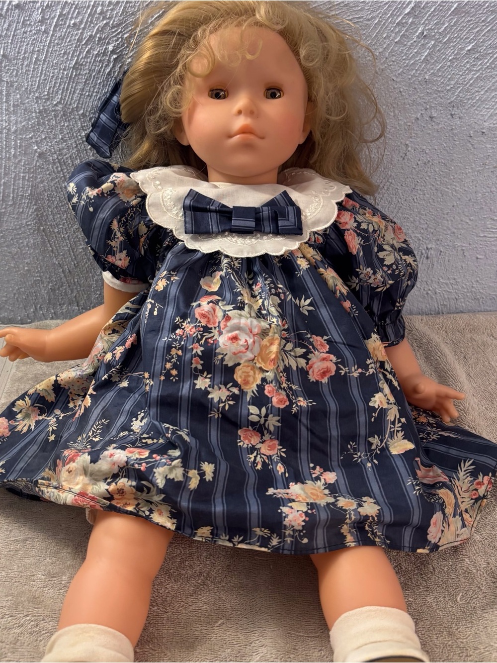 Vintage-Style Navy Floral Girls Toddlers Dress Doll with Bow Collar 24” Corolla